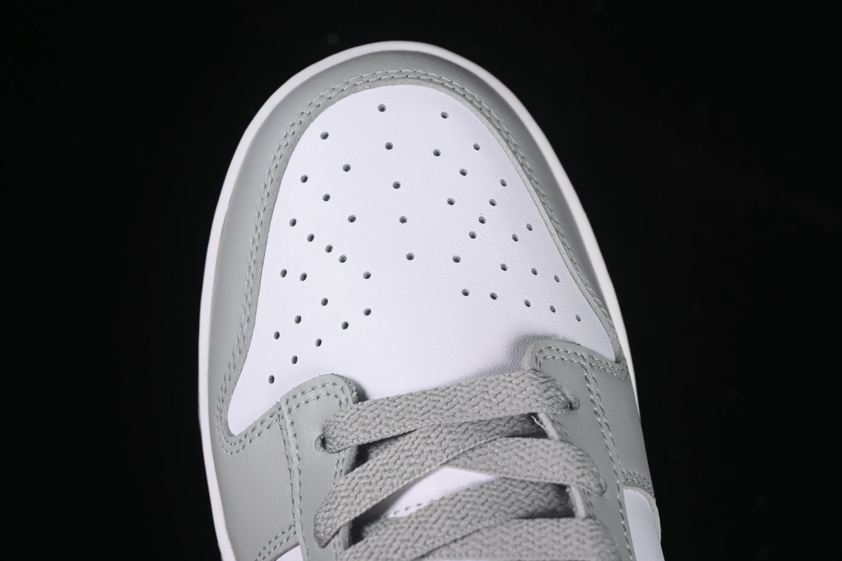 All categories Nk SB Dunk series Nk SB Dunk Low low-top sneakers Nike SB Dunk Low white gray low-top casual sneakers HF5441-105